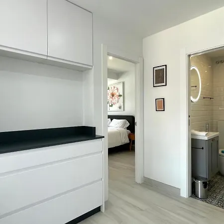 Modern Place City & Beachlife In Heart Of By Solrentspain *